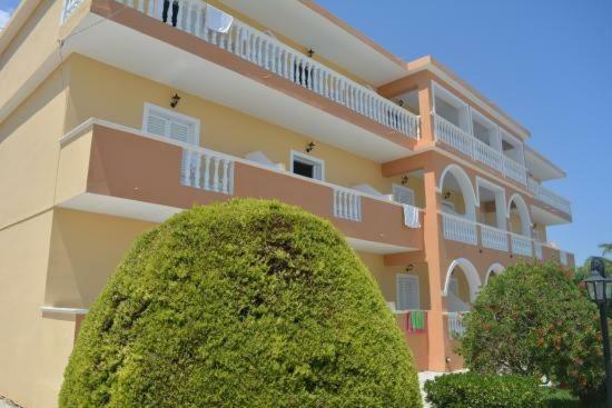 Derekas Studios & Apartments Laganász Kültér fotó
